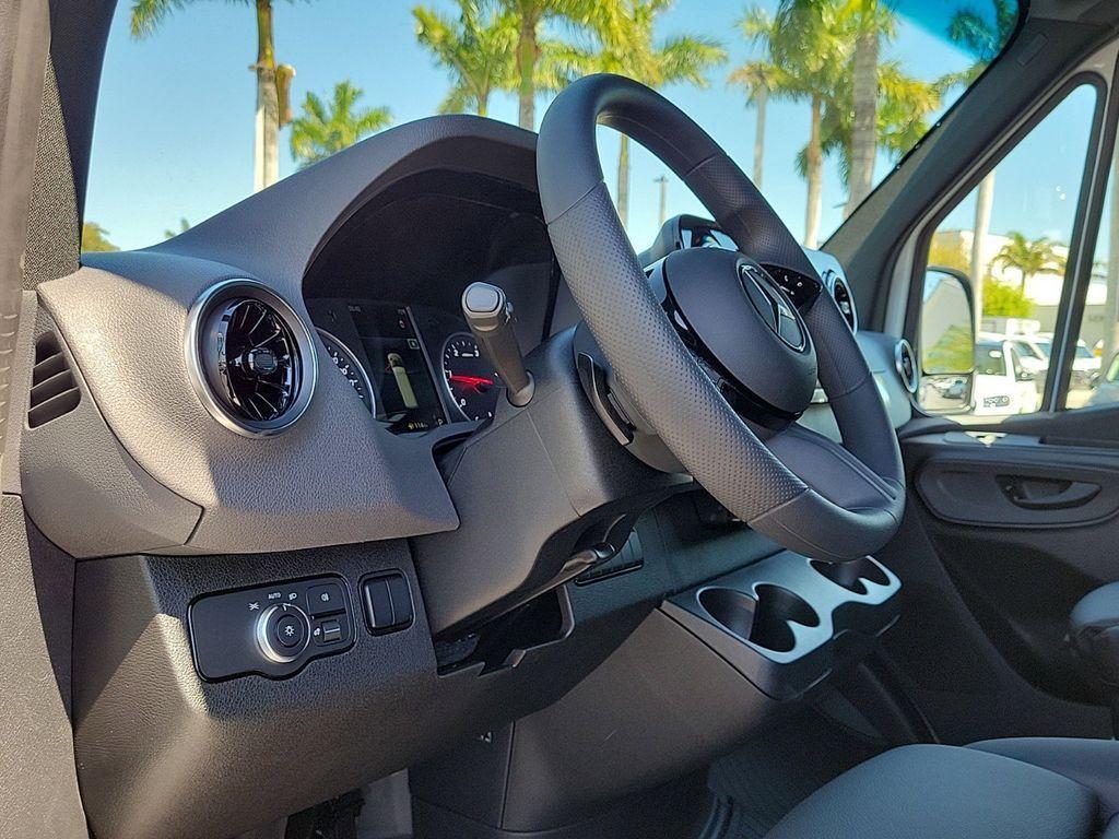 new 2025 Mercedes-Benz Sprinter 2500 car, priced at $75,001