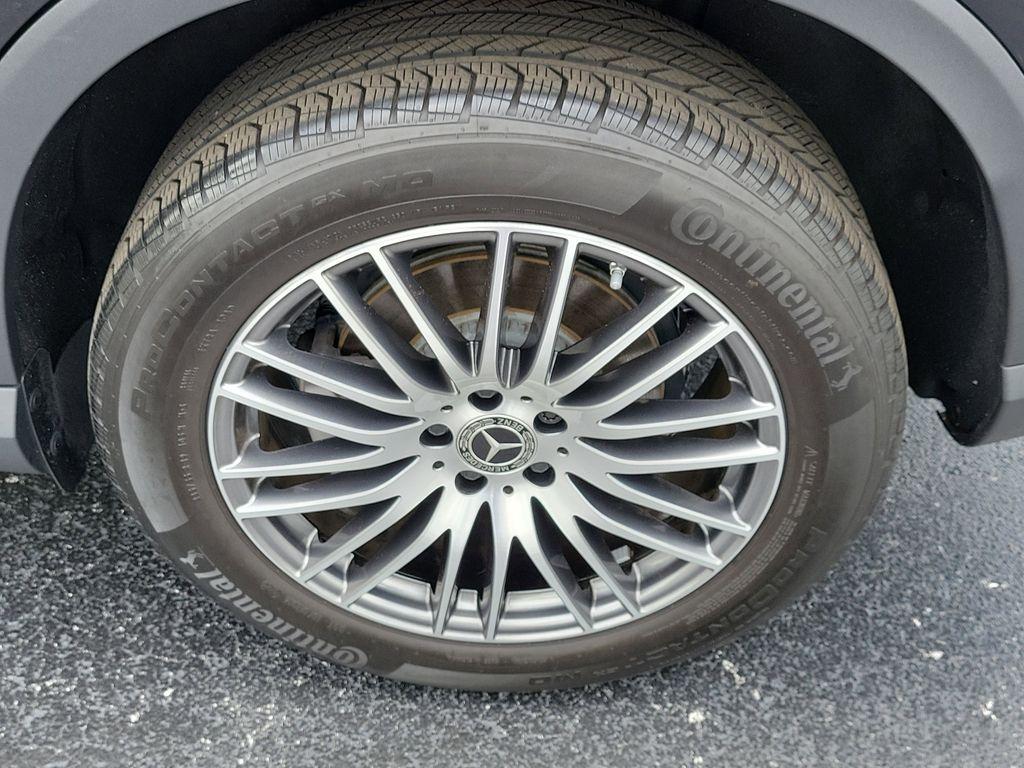 used 2024 Mercedes-Benz GLC 300 car, priced at $43,048