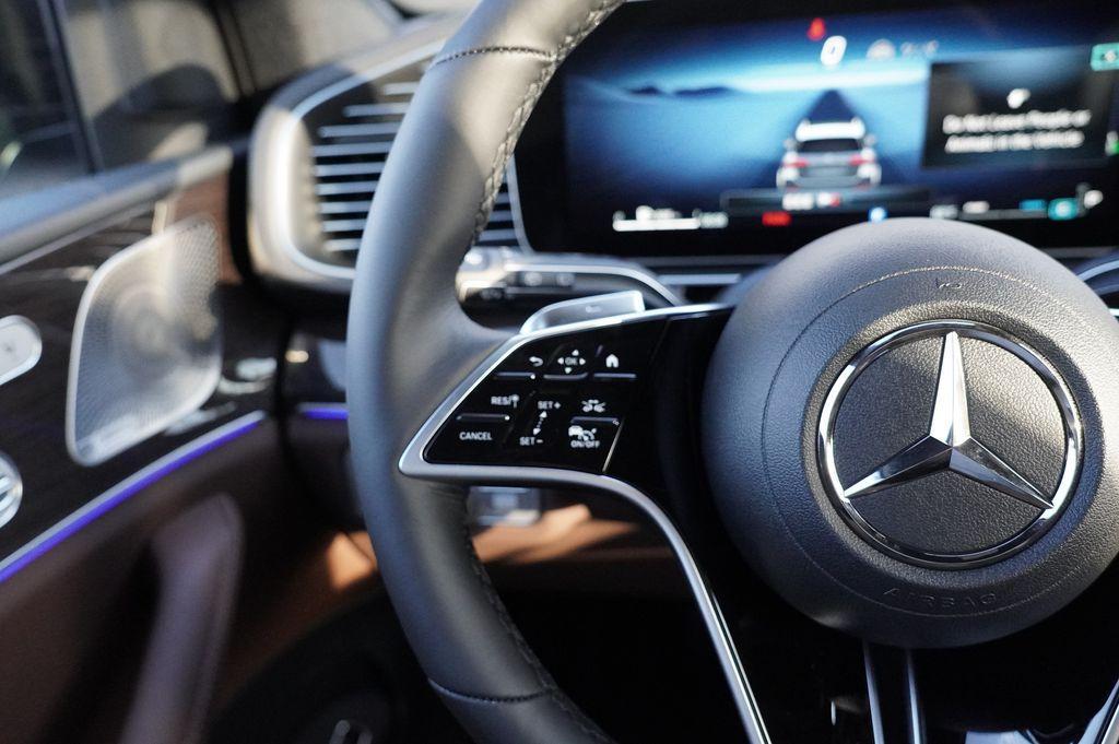 new 2026 Mercedes-Benz GLE 450 car, priced at $80,620