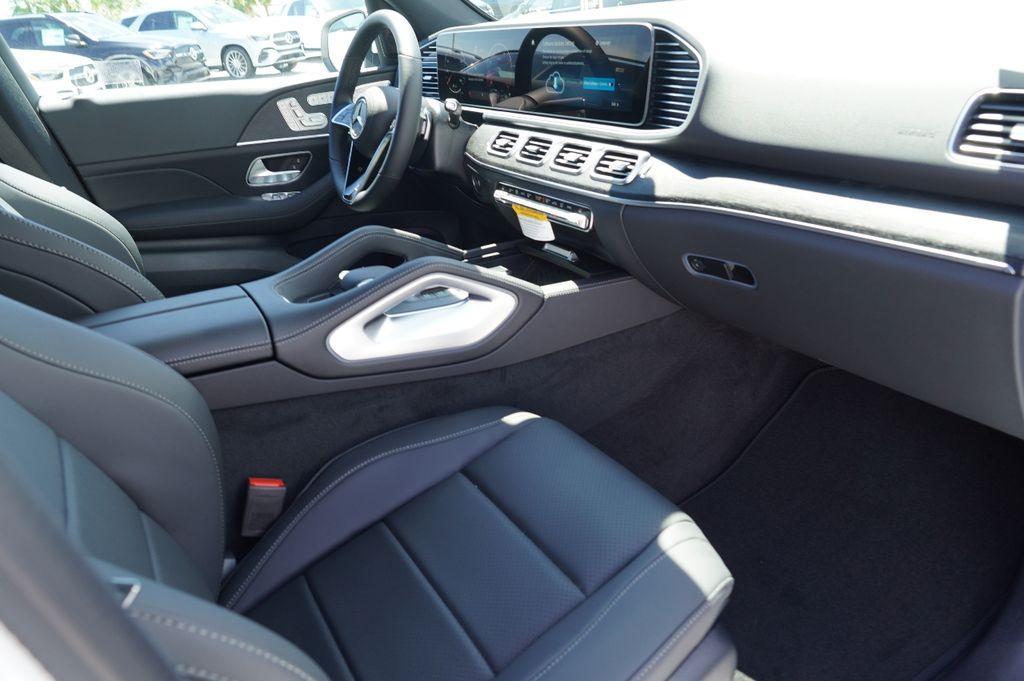 new 2026 Mercedes-Benz GLE 450 car, priced at $79,995