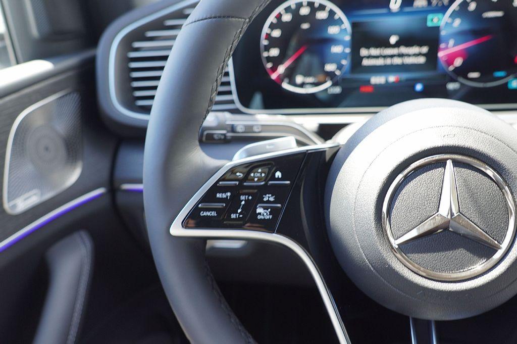 new 2026 Mercedes-Benz GLE 450 car, priced at $70,396