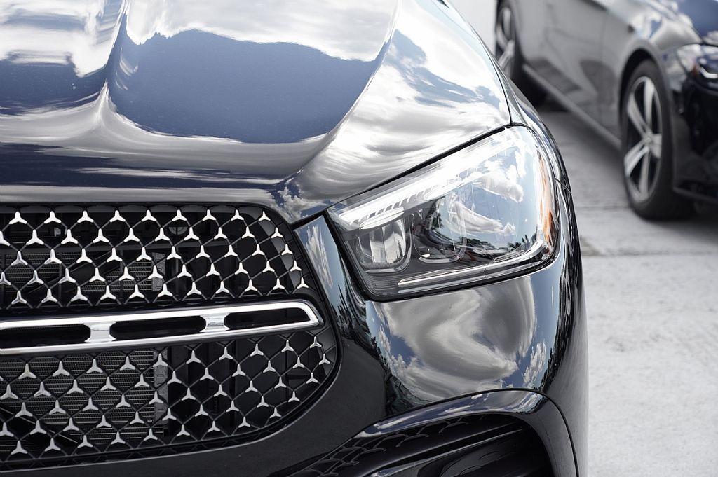 new 2026 Mercedes-Benz GLE 450 car, priced at $70,519
