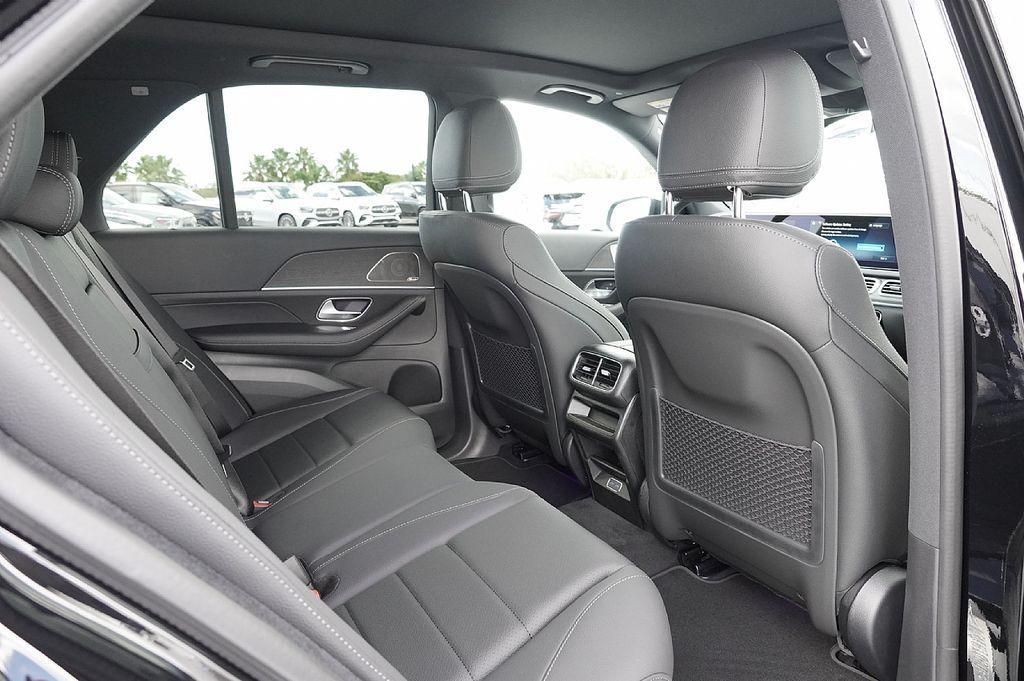 new 2026 Mercedes-Benz GLE 450 car, priced at $70,519