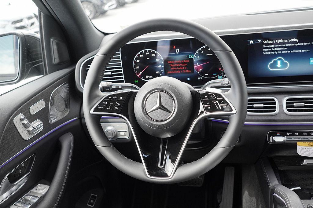 new 2026 Mercedes-Benz GLE 450 car, priced at $70,519