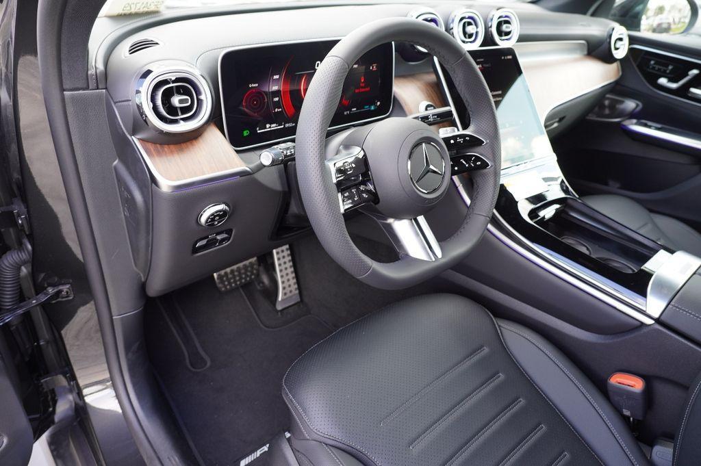 new 2025 Mercedes-Benz GLC 300 car, priced at $57,214