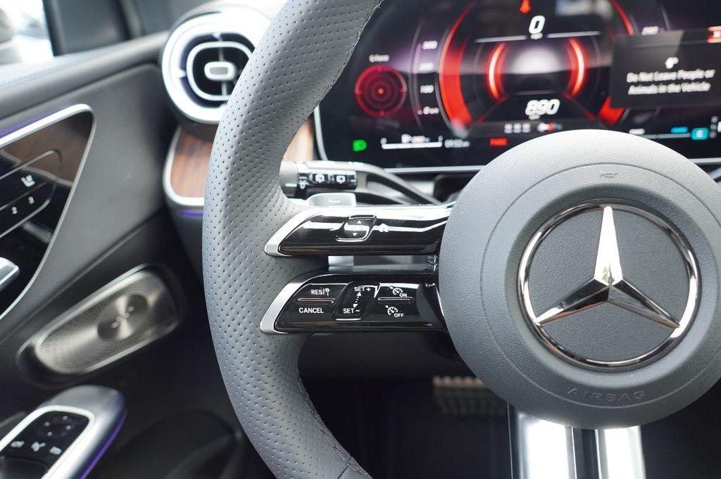 new 2025 Mercedes-Benz GLC 300 car, priced at $57,214