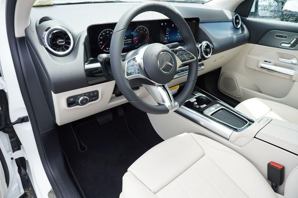 new 2026 Mercedes-Benz GLA 250 car, priced at $47,430