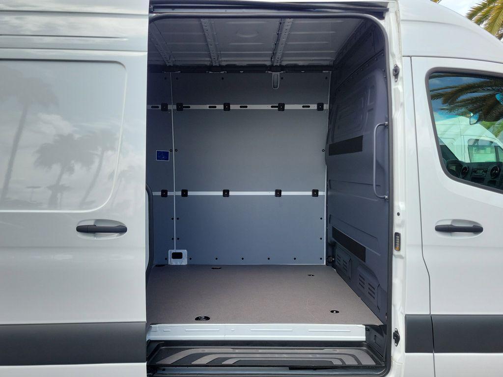 new 2024 Mercedes-Benz Sprinter 3500 car, priced at $65,082