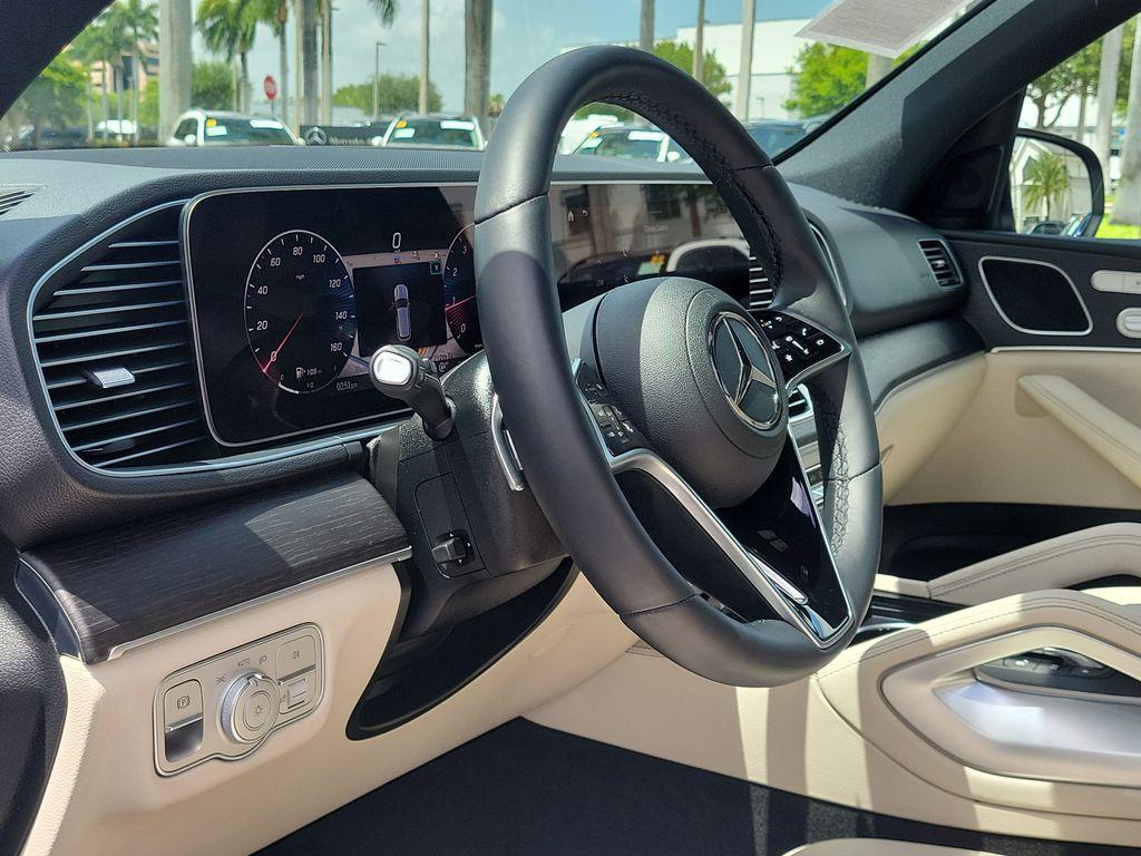 used 2024 Mercedes-Benz GLE 350 car, priced at $58,590