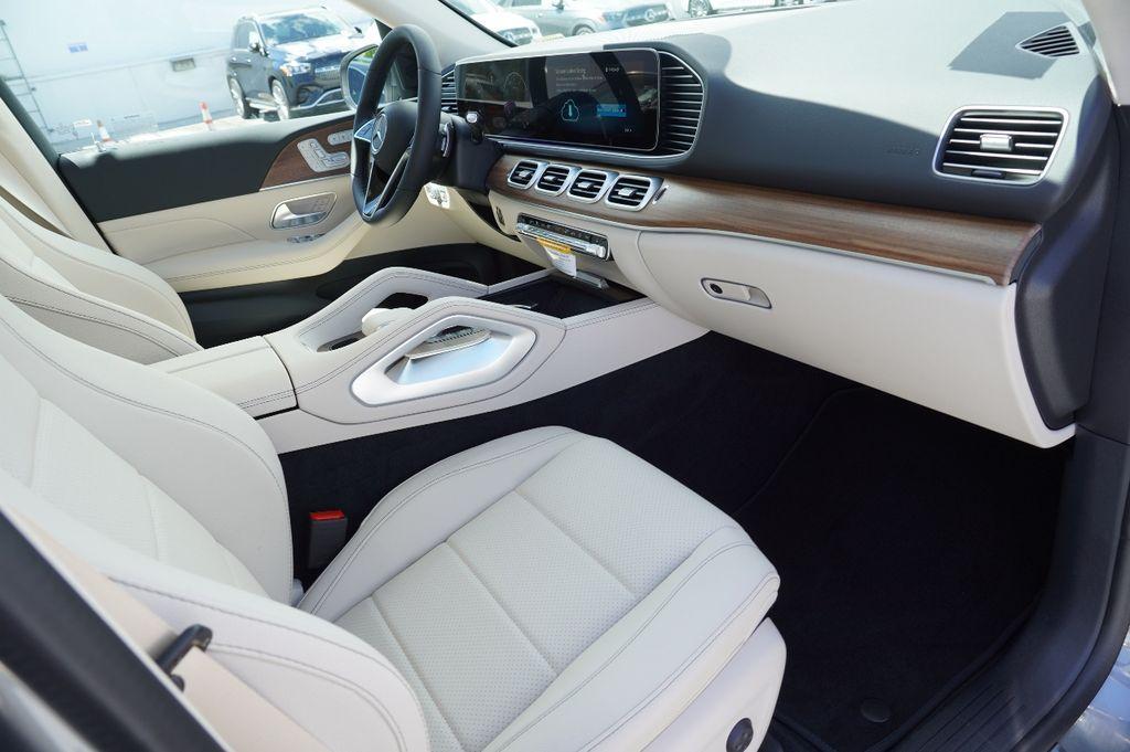 new 2026 Mercedes-Benz GLE 450 car, priced at $82,135