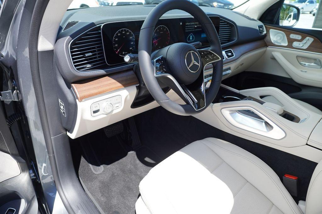 new 2026 Mercedes-Benz GLE 450 car, priced at $82,135