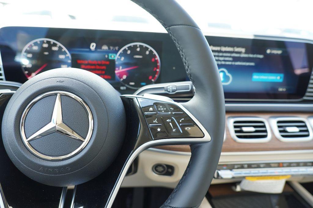 new 2026 Mercedes-Benz GLE 450 car, priced at $82,135
