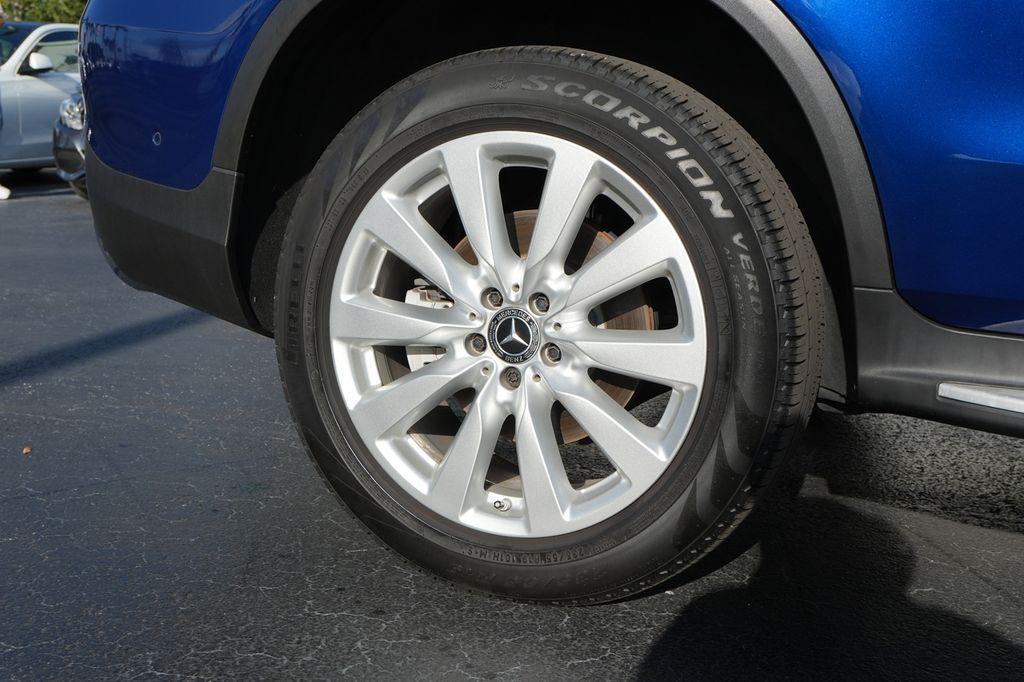 used 2020 Mercedes-Benz GLC 300 car, priced at $21,899