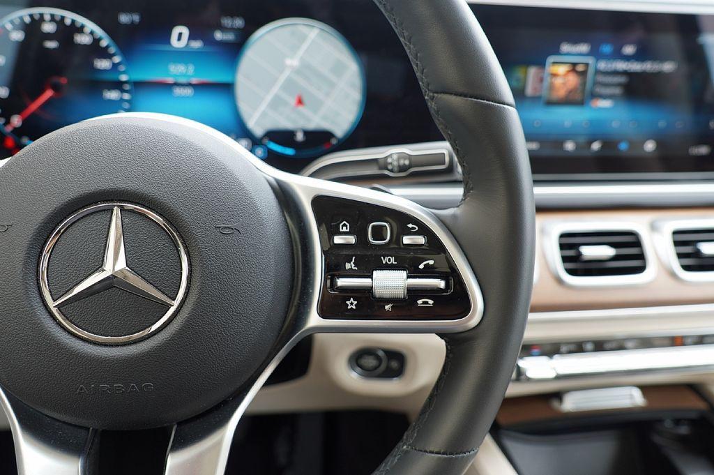 used 2022 Mercedes-Benz GLE 350 car, priced at $50,685