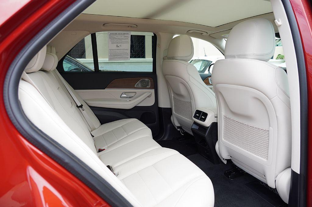 used 2022 Mercedes-Benz GLE 350 car, priced at $50,685