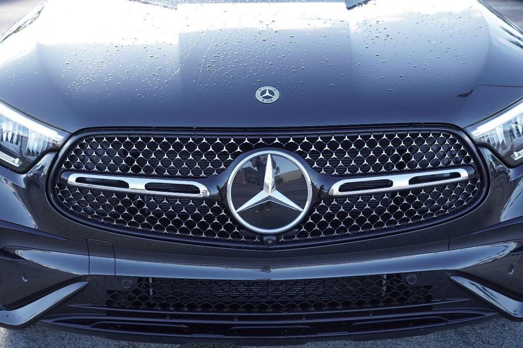 new 2026 Mercedes-Benz GLC 300 car, priced at $63,160