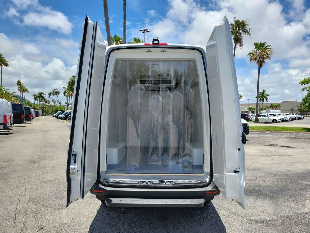new 2025 Mercedes-Benz Sprinter 2500 car, priced at $60,305