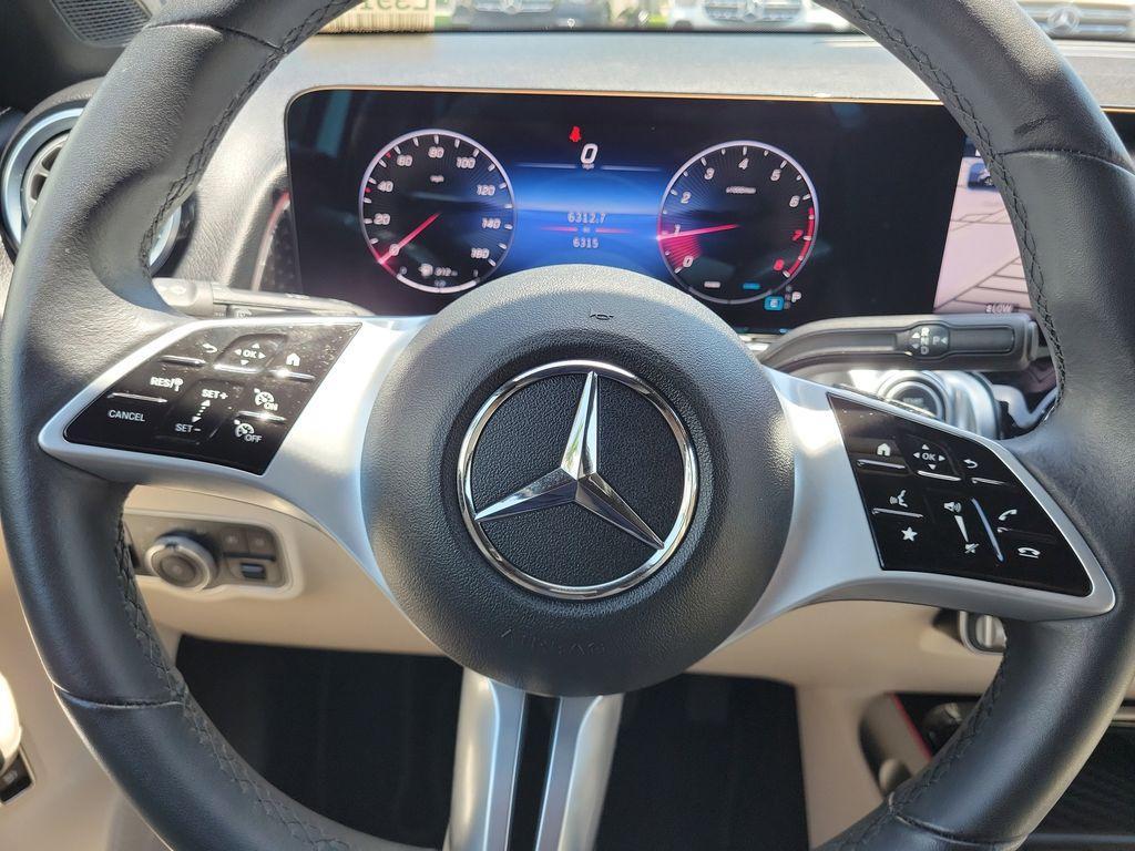 used 2025 Mercedes-Benz GLB 250 car