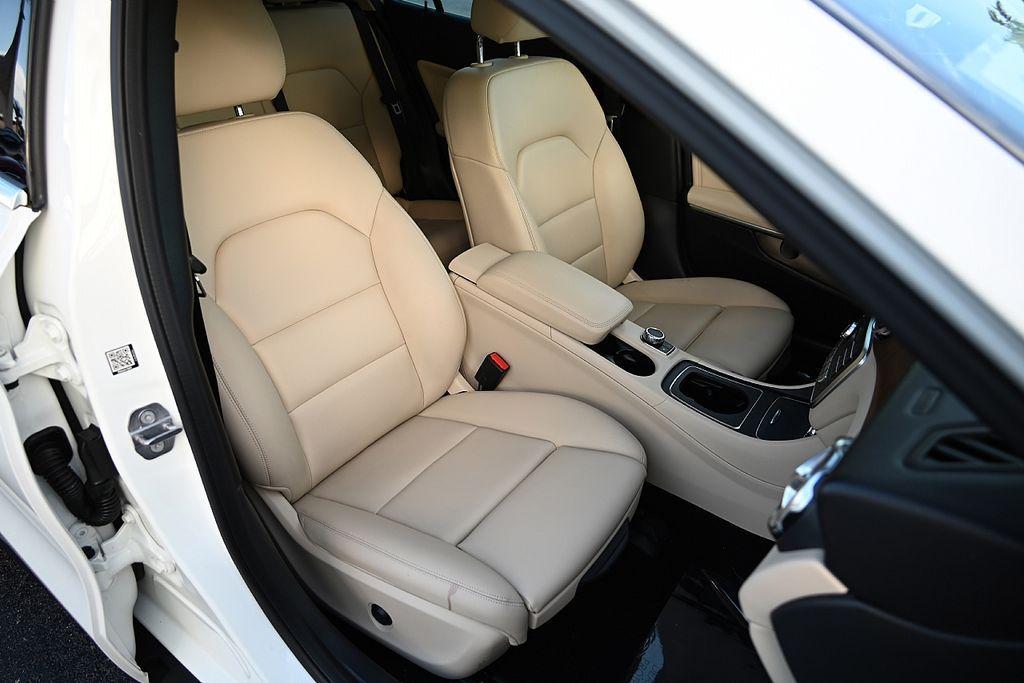 used 2019 Mercedes-Benz GLA 250 car, priced at $17,424