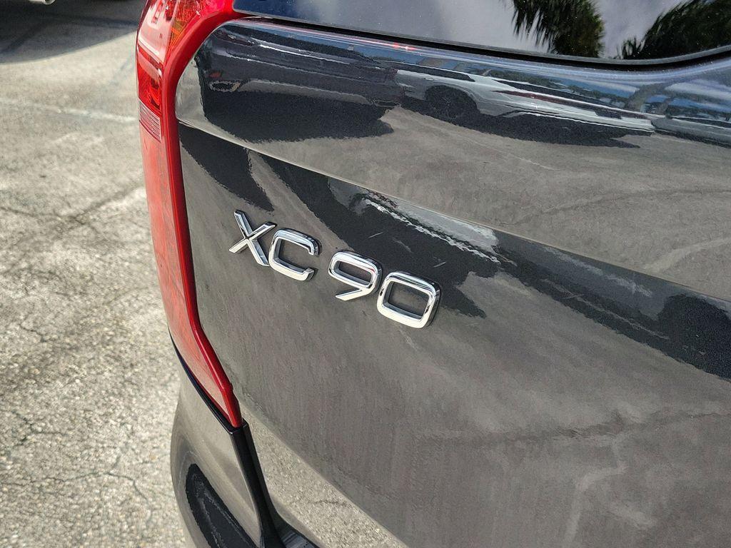 used 2021 Volvo XC90 car, priced at $27,004