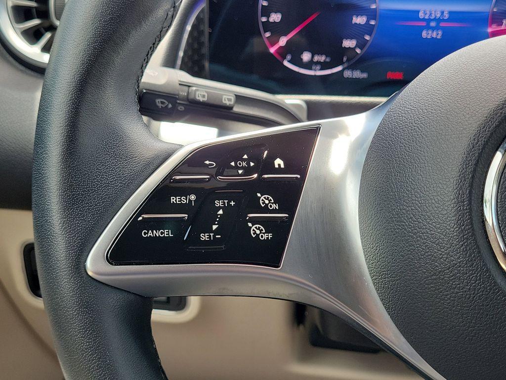 used 2025 Mercedes-Benz GLB 250 car