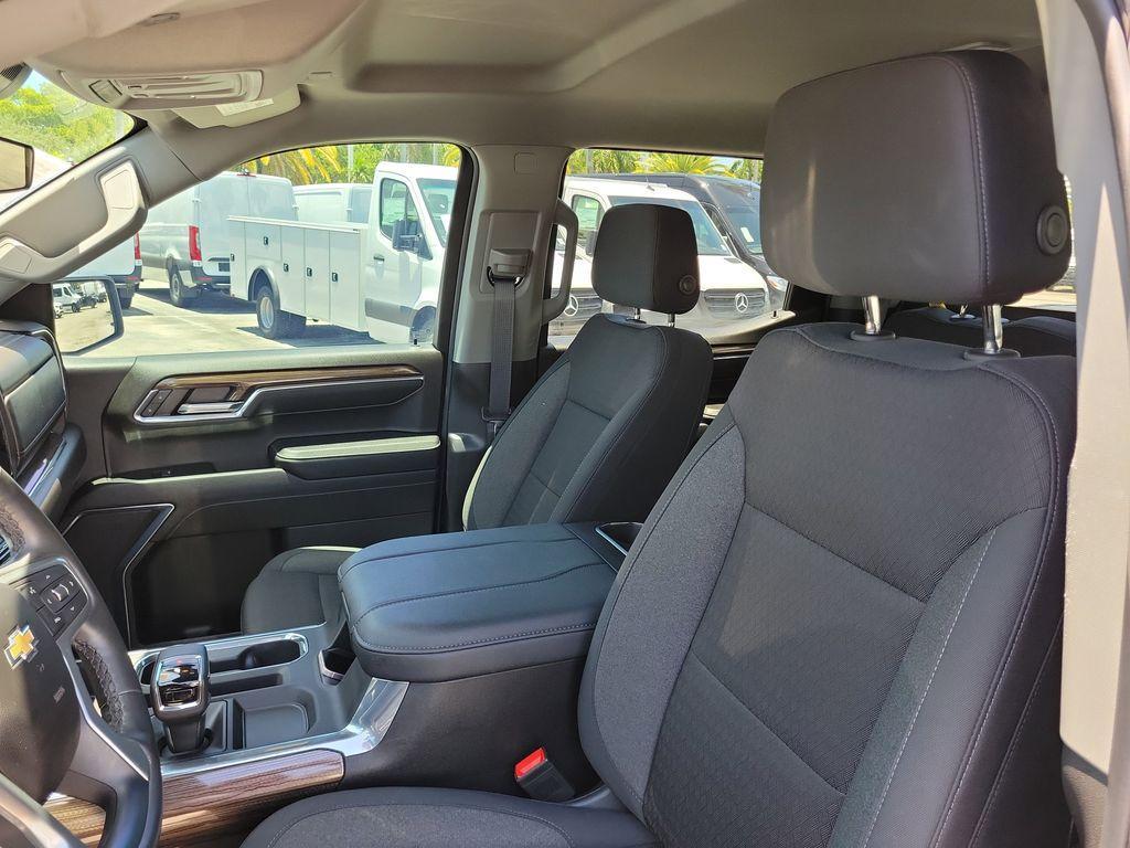 used 2024 Chevrolet Silverado 1500 car, priced at $34,900