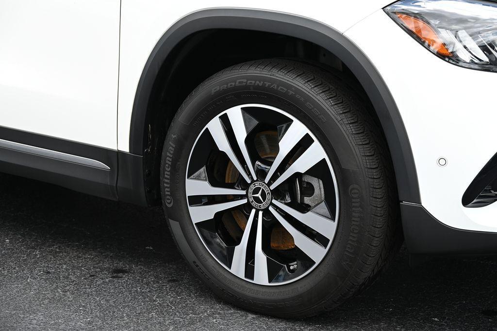 used 2025 Mercedes-Benz GLA 250 car, priced at $43,560