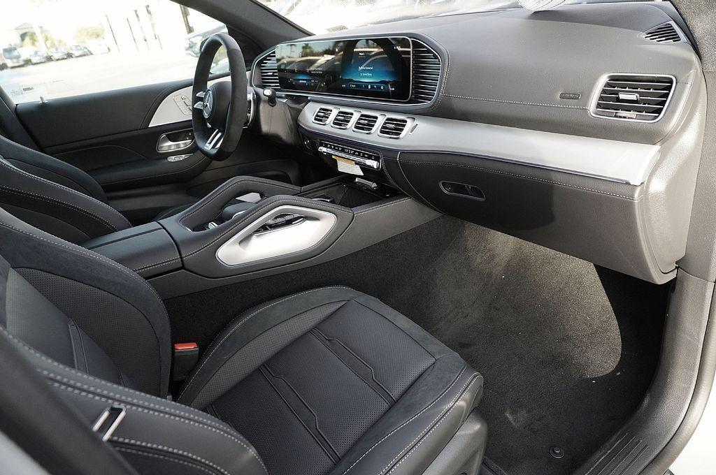 new 2026 Mercedes-Benz AMG GLE 53 car, priced at $92,031