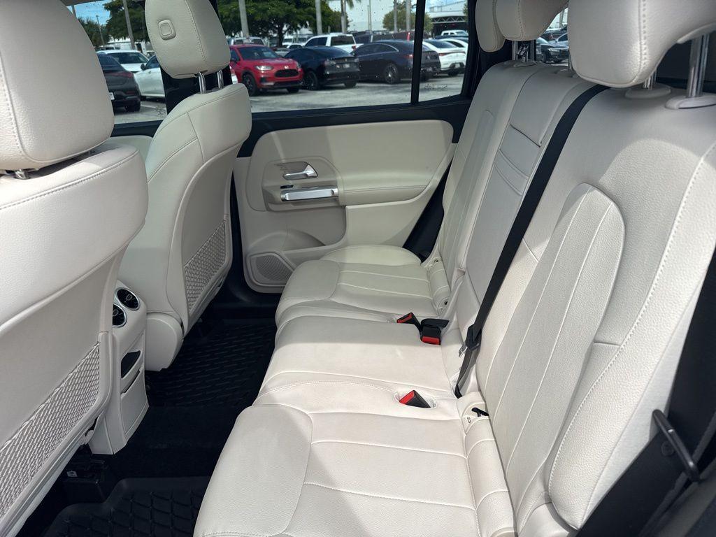 used 2023 Mercedes-Benz GLB 250 car, priced at $31,990