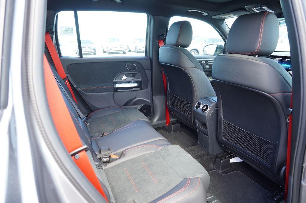 new 2025 Mercedes-Benz AMG GLB 35 car, priced at $58,172