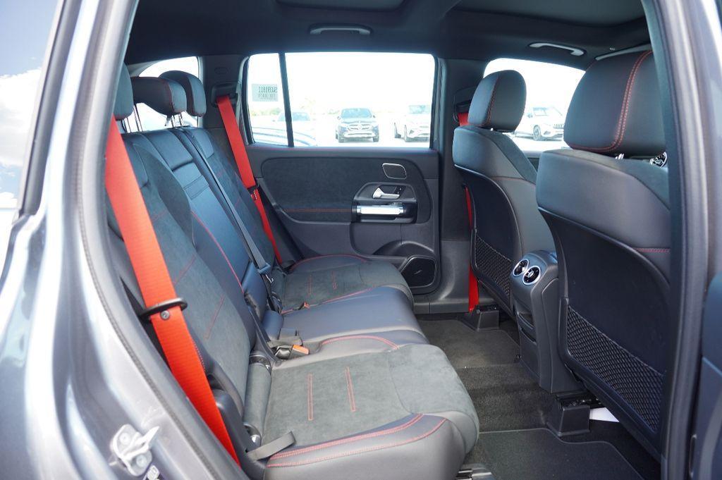 new 2025 Mercedes-Benz AMG GLB 35 car, priced at $58,172