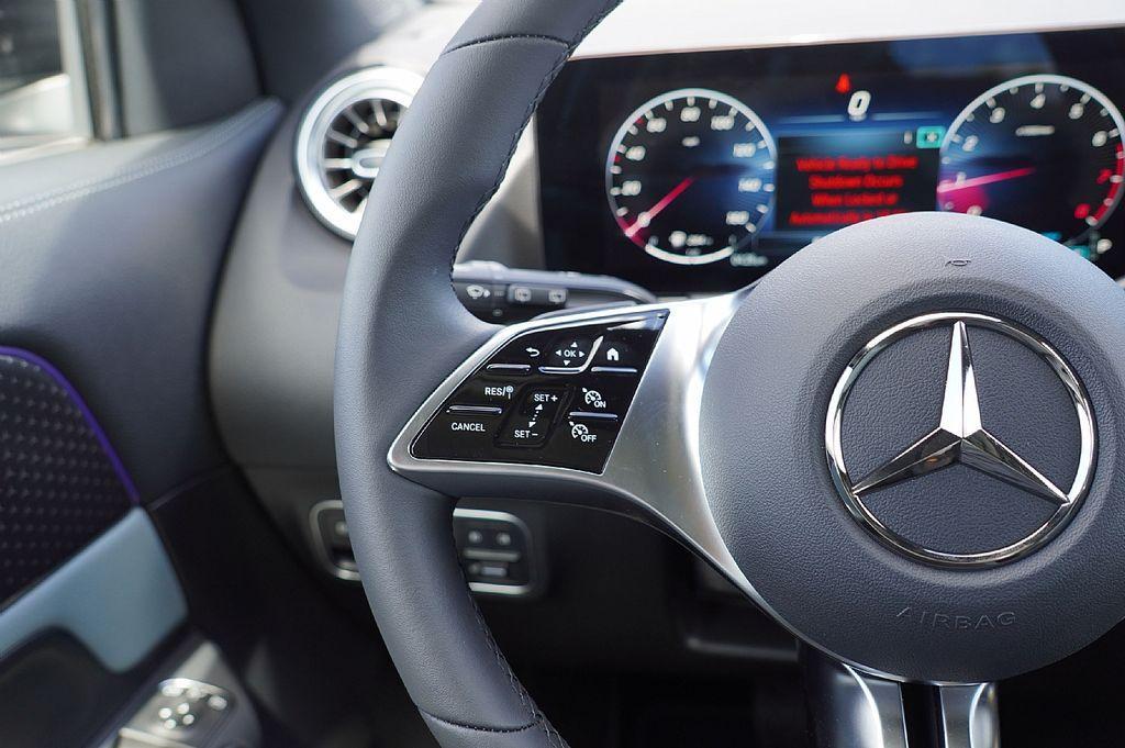 new 2026 Mercedes-Benz GLA 250 car, priced at $46,825