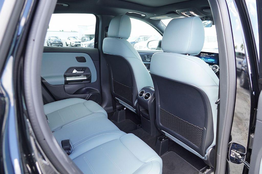 new 2026 Mercedes-Benz GLA 250 car, priced at $46,825