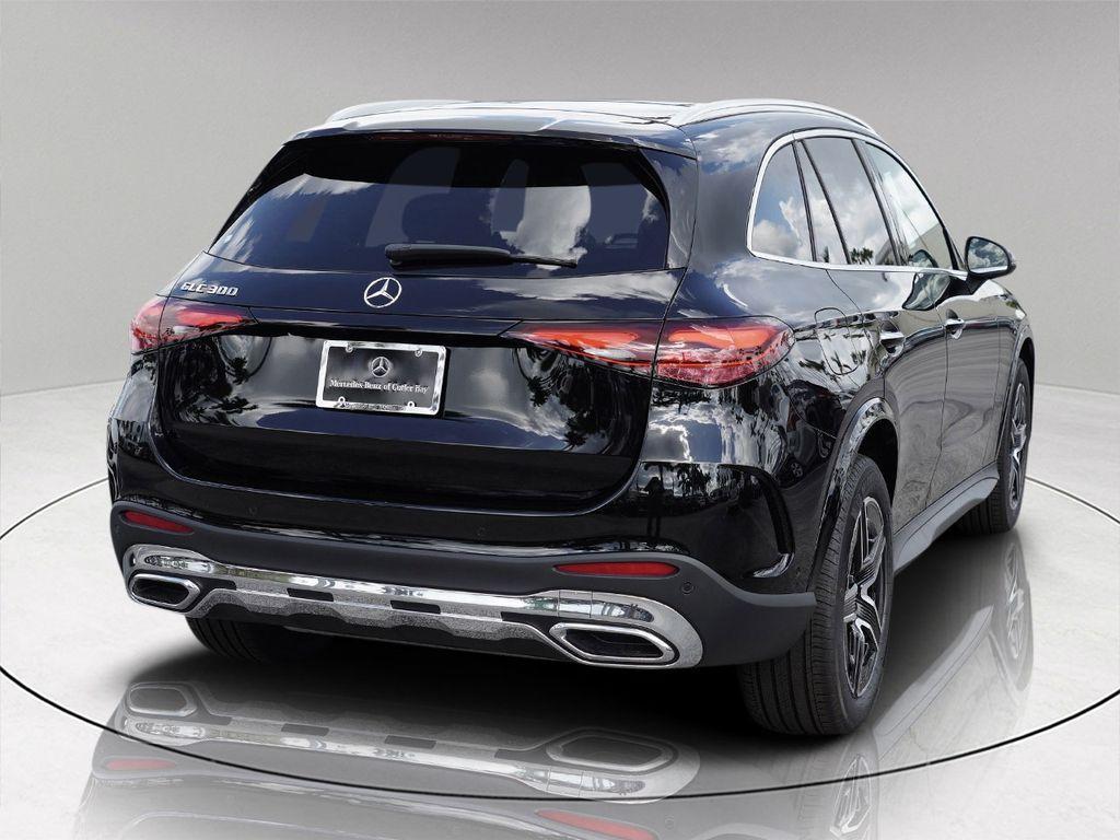 new 2025 Mercedes-Benz GLC 300 car, priced at $53,552