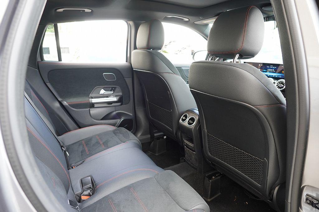 used 2024 Mercedes-Benz GLA 250 car, priced at $39,743