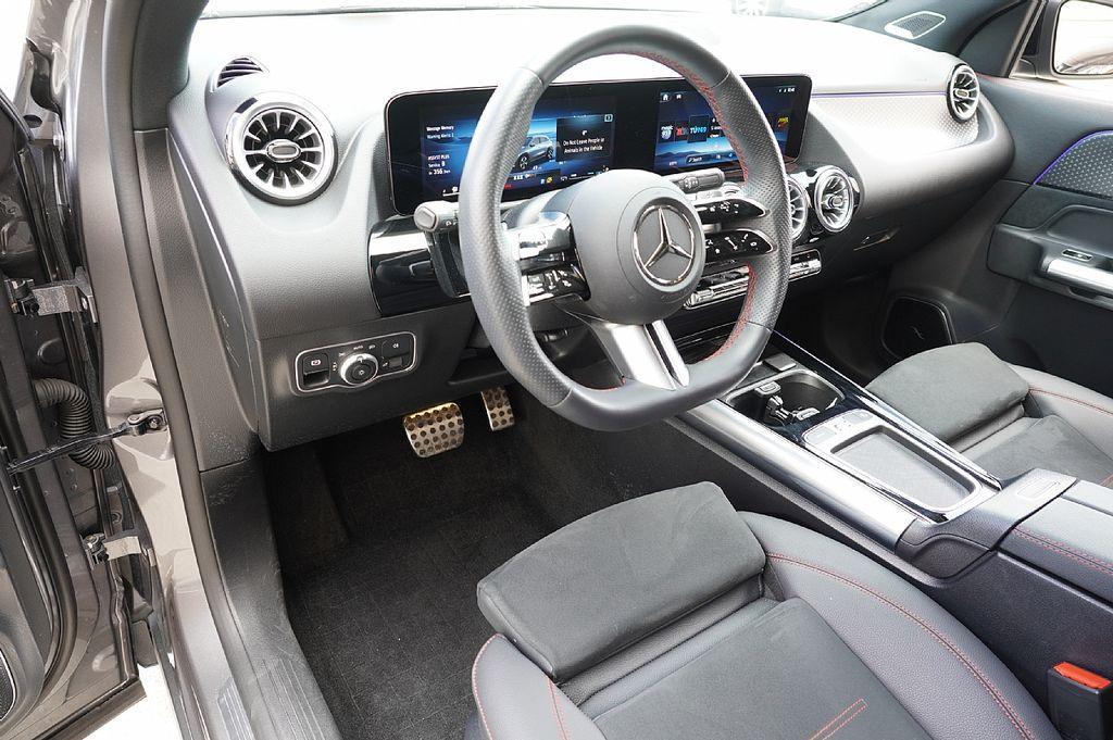 used 2024 Mercedes-Benz GLA 250 car, priced at $39,743