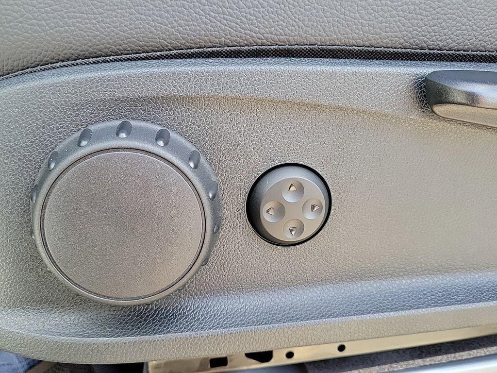 new 2025 Mercedes-Benz Sprinter 2500 car, priced at $70,236