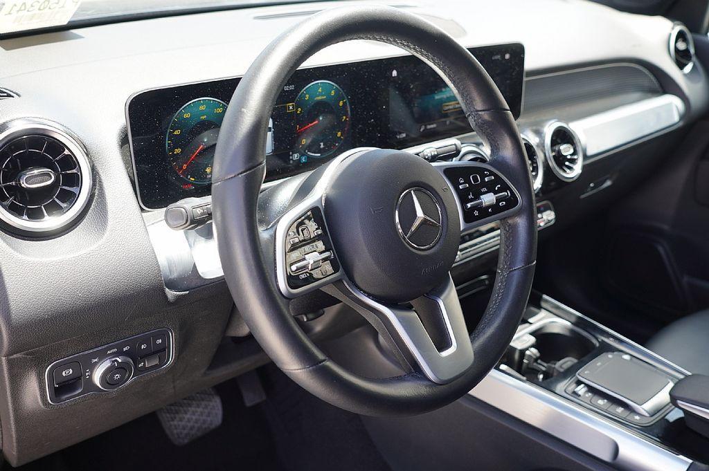 used 2021 Mercedes-Benz GLB 250 car, priced at $26,990