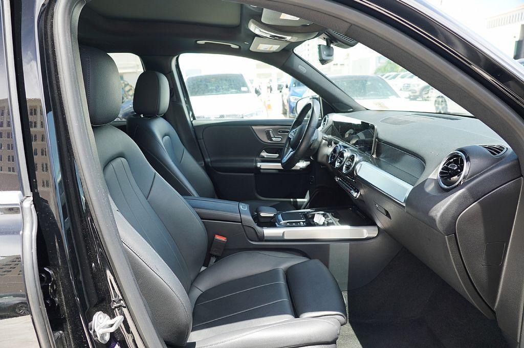 used 2021 Mercedes-Benz GLB 250 car, priced at $26,990