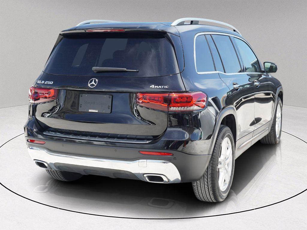 used 2021 Mercedes-Benz GLB 250 car, priced at $26,990