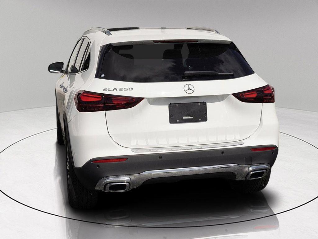 new 2026 Mercedes-Benz GLA 250 car, priced at $47,105