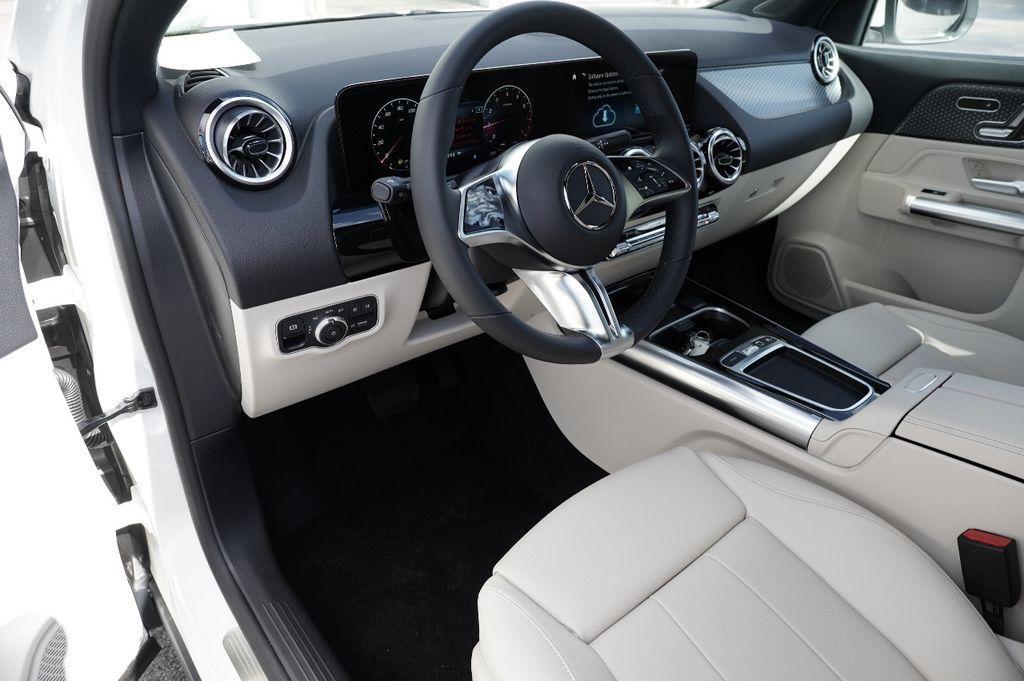 new 2026 Mercedes-Benz GLA 250 car, priced at $47,105