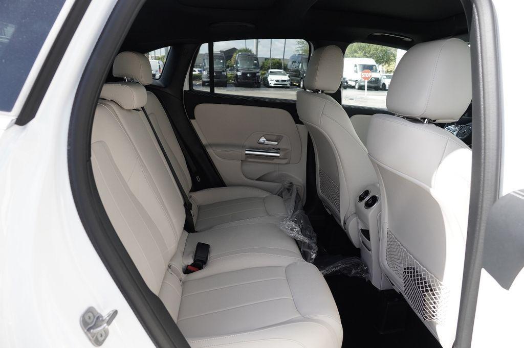 new 2026 Mercedes-Benz GLA 250 car, priced at $47,105