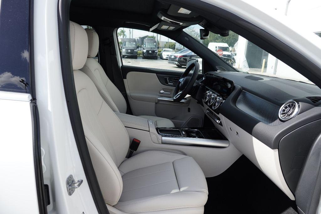 new 2026 Mercedes-Benz GLA 250 car, priced at $47,105