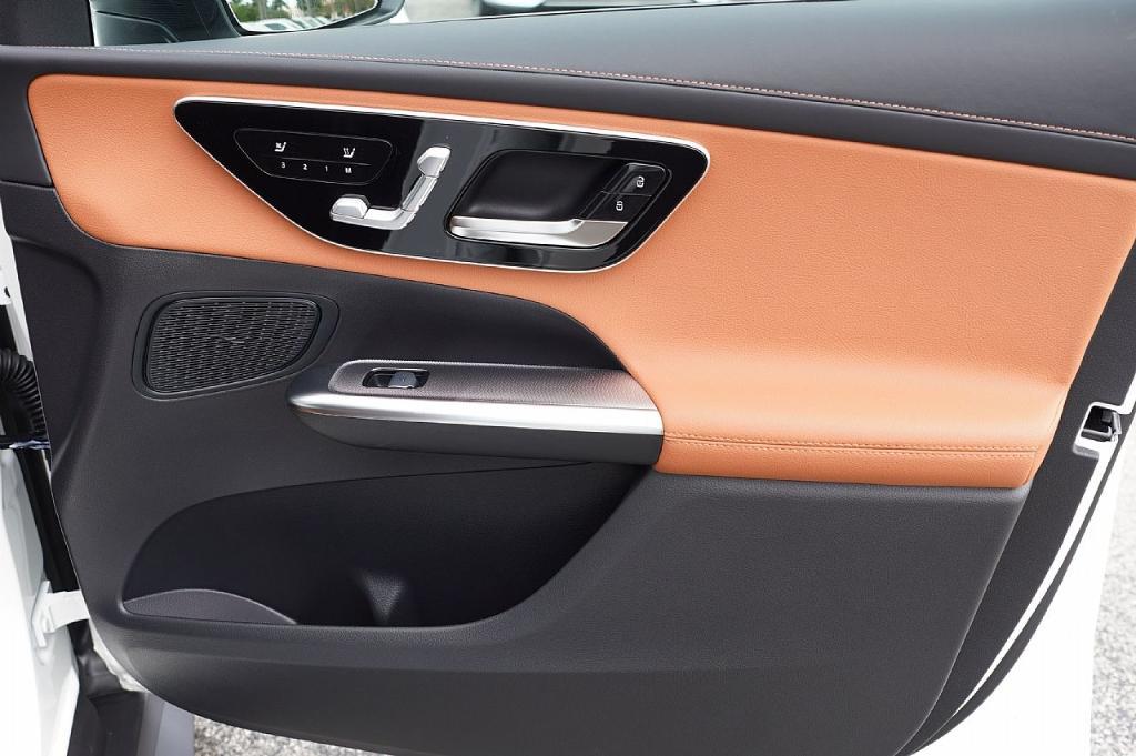 new 2026 Mercedes-Benz GLC 300 car, priced at $50,688