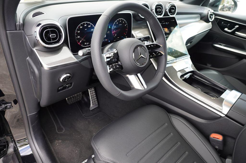 new 2025 Mercedes-Benz GLC 300 car, priced at $53,552