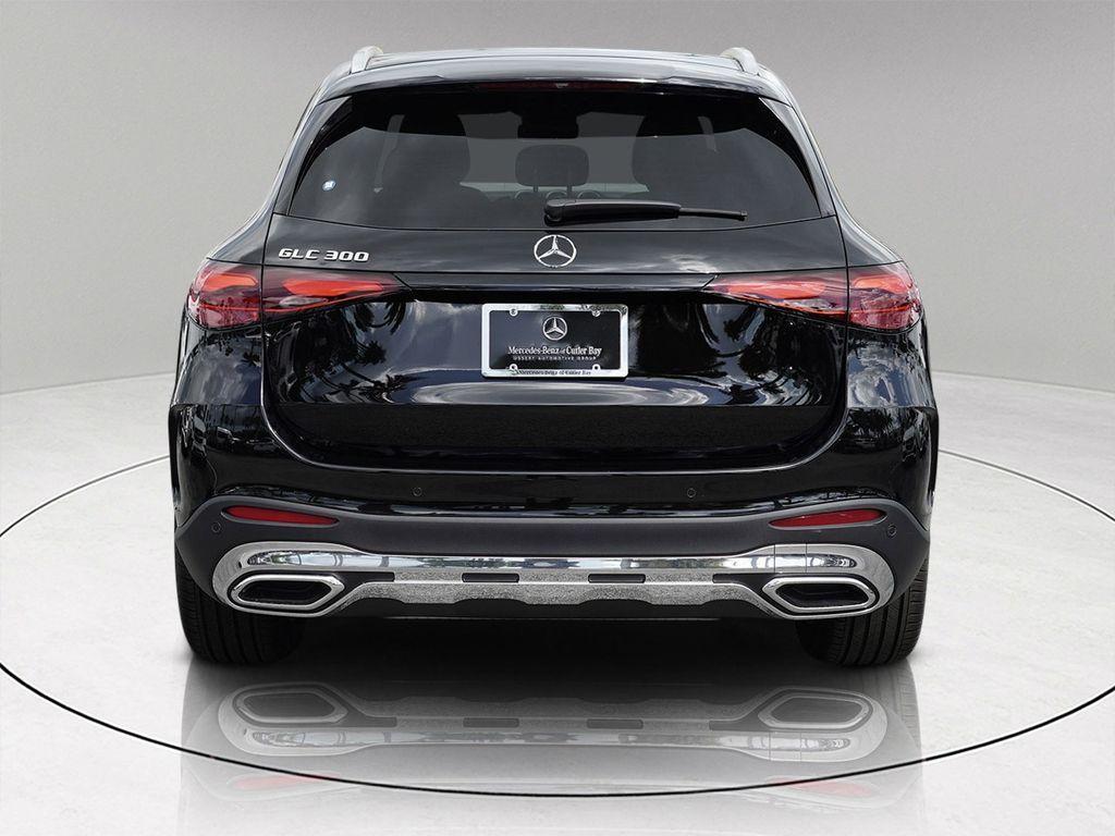new 2025 Mercedes-Benz GLC 300 car, priced at $53,552