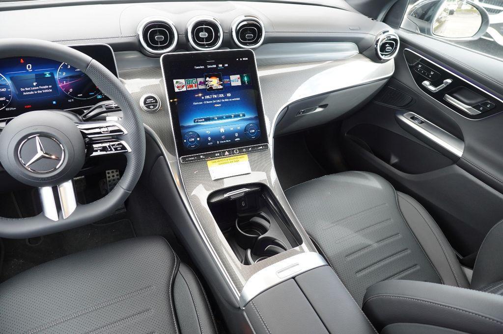 new 2025 Mercedes-Benz GLC 300 car, priced at $53,552