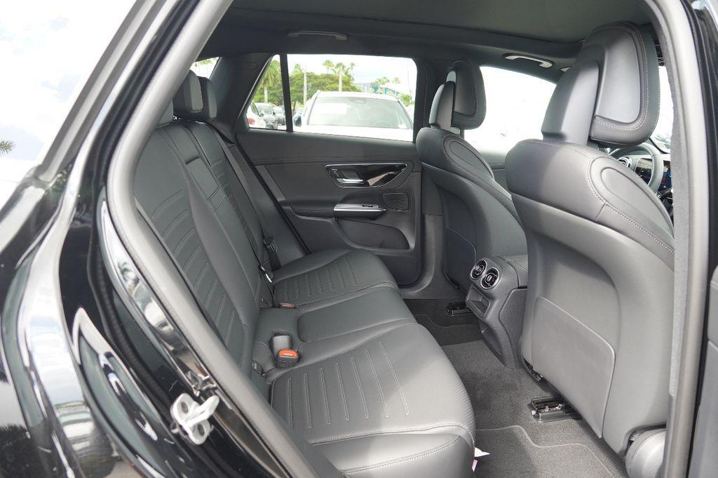 new 2025 Mercedes-Benz GLC 300 car, priced at $53,552
