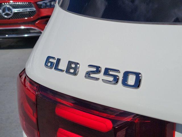 new 2025 Mercedes-Benz GLB 250 car, priced at $51,540